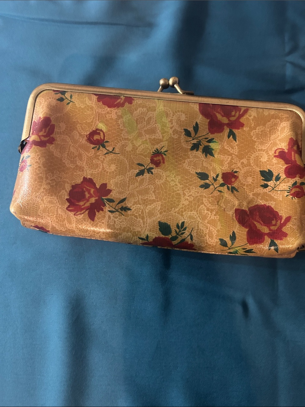 Patricia Nash Missoula frame Gold Floral Kiss-Lock wallet with Red Roses